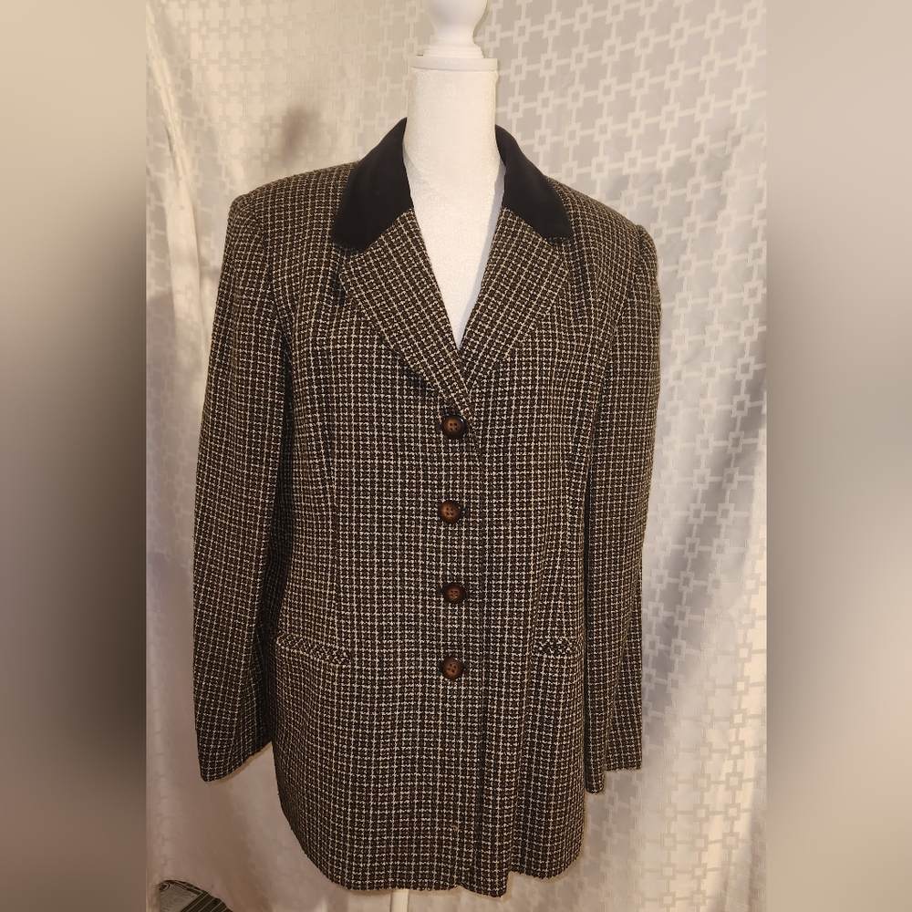 Leslie Steven classic jacket. Size 14. Black velvet collar, plaid design.